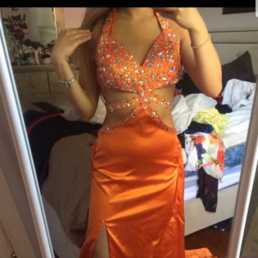 Prom formal dress